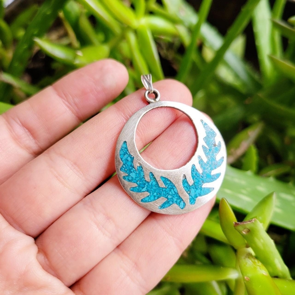 Vintage 925 Sterling Silver Turquoise Native American Tribal Leaf Pendant